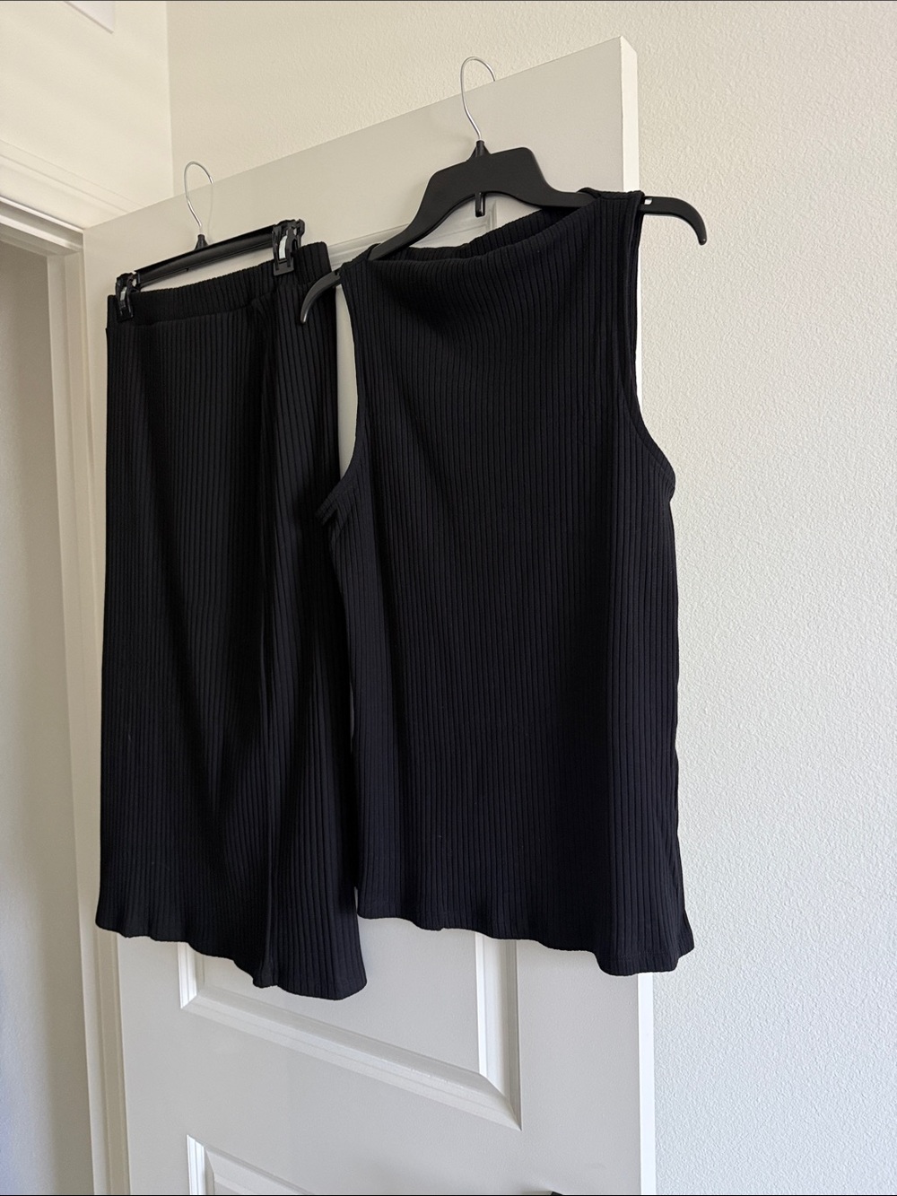 Old Navy Black Ribbed Maxi Skirt